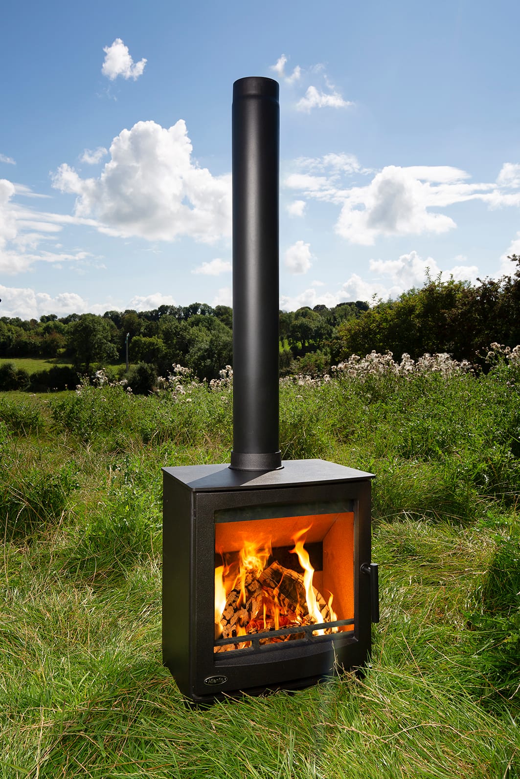 Atlantic Oyster 8 stove, the larger output in the Oyster range